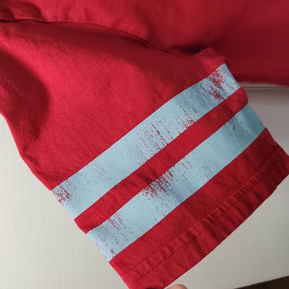 The Lion King FIERCE Red Mufasa Unisex T-shirt (M) - Picture 6 of 8